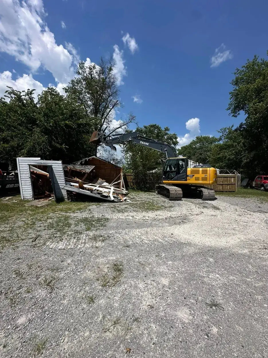 DADDS excavator demolishing building Mount Vernon IL